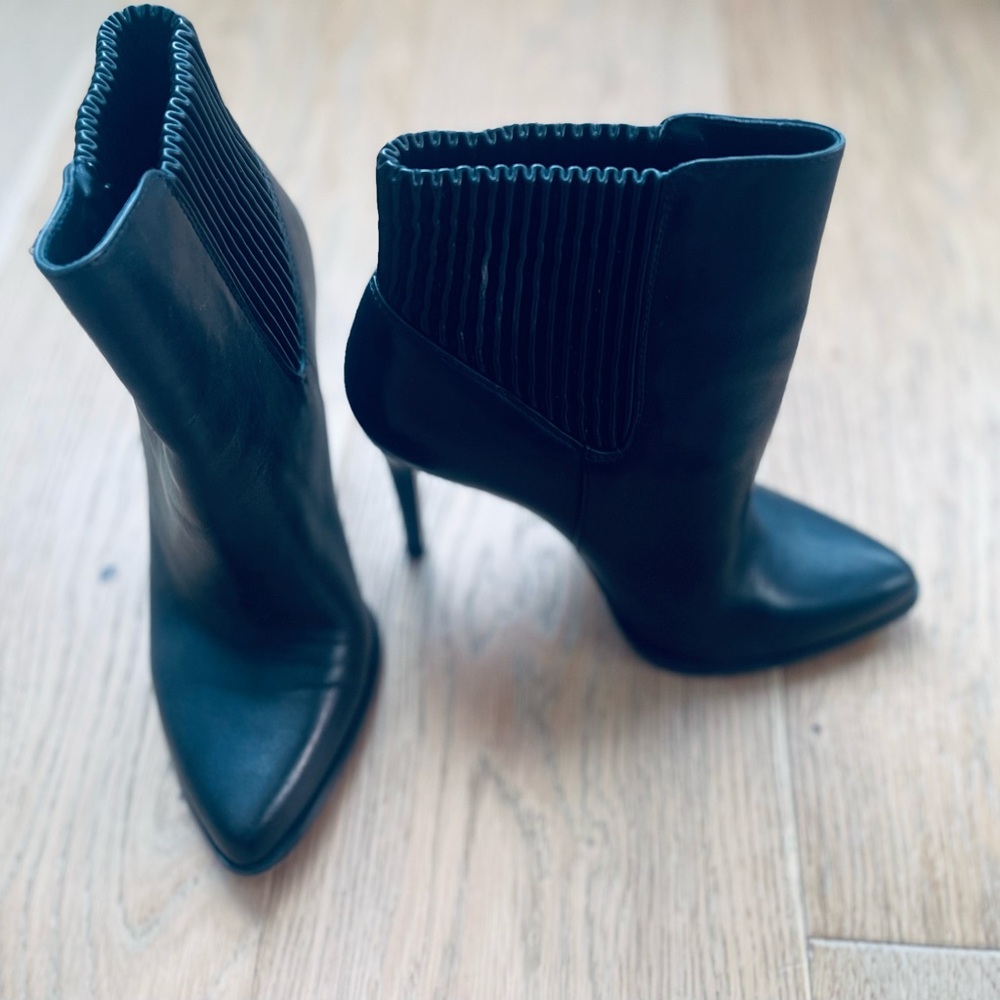Teal Heeled Ankle Boots with Stiletto Heel and Ribbed Knit